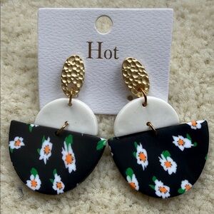 Floral Black and White Earrings with Gold Accents